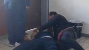Los videos muestran como el profesor mantenía conductas impropias con sus alumnos| Cortesía