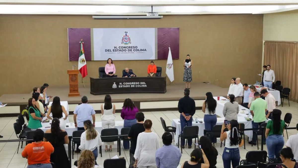 El Congreso de Colima aprobó una reforma a la Ley de Educación que limita el uso de celulares en escuelas. | Congreso Estatal de Colima vía Facebook.