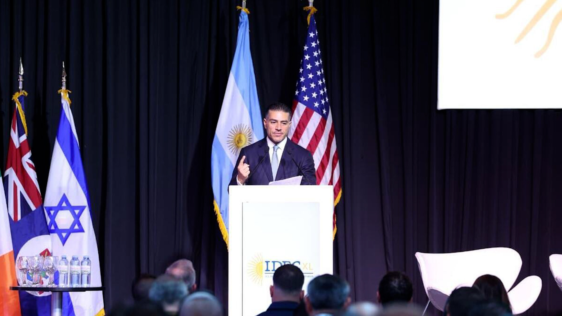 Omar García Harfuch presenta logros de seguridad en Argentina y recibe apoyo del director de la DEA