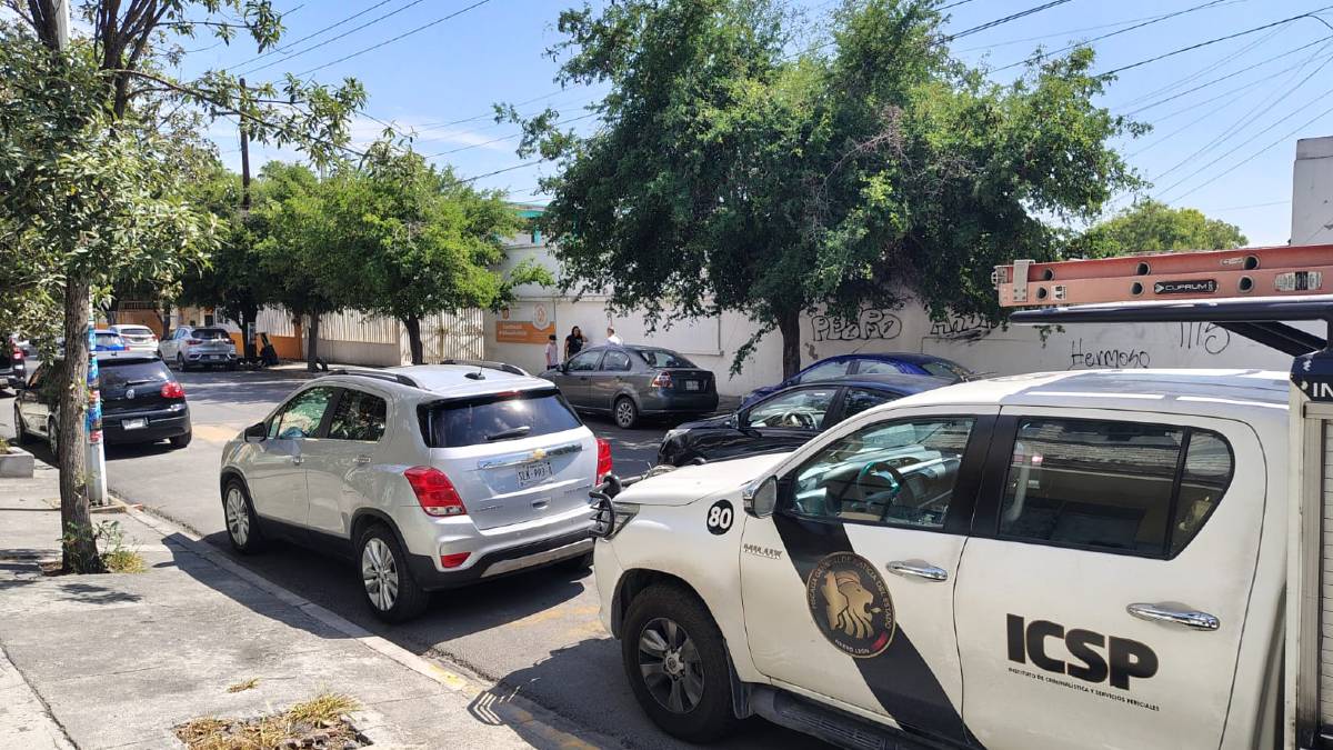 Al lugar acudieron elementos de la Policía de Monterrey y de Servicios Periciales