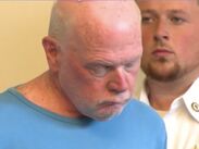 Durante su audiencia en el Tribunal Municipal de Boston, Sullivan se declaró no culpable del cargo de fotografiar partes íntimas de un menor.