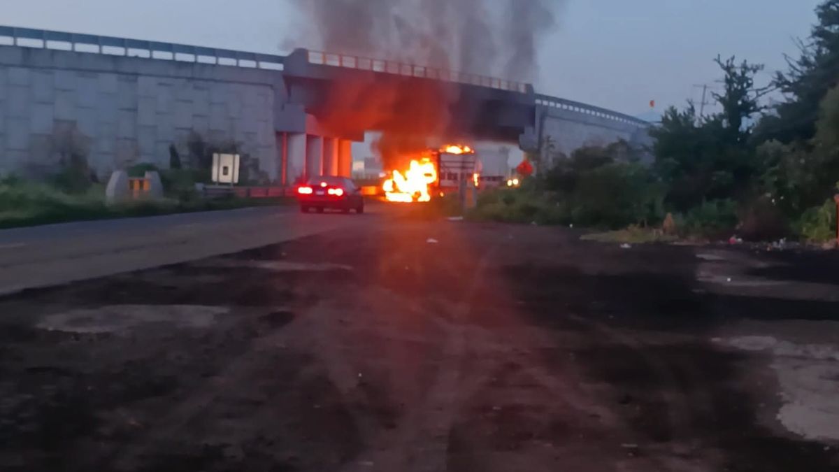 Bloqueos en Michoacán dejan sin vida a hombre de Guadalajara | Elizabeth Guzmán