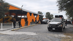 Hombre muere tras caer de siete metros de altura en Cadereyta
