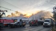 Incendio en negocio de tarimas moviliza a Bomberos en Apodaca