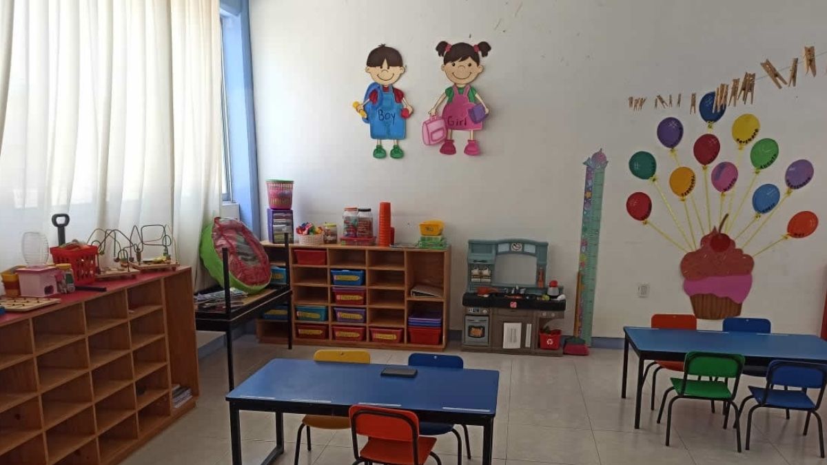 La madre regresó al jardín de niños a reclamar el bolso, argumentando cínicamente que la sustancia era con lo que sustentaba a su familia