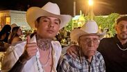 El regional mexicano está de luto. Danery Cano, hermana de Natanael Cano, confirmó hoy la muerte de su abuelo 'Tata Don Mike' con un emotivo y doloros
