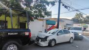 No respeta alto y choca contra patrulla en colonia Moderna, Monterrey. TD a las 6 Monterrey, 20 de agosto 2026