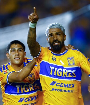 Atlante falló un penalti antes de los 2 goles que convirtió Tigres / Jorge López