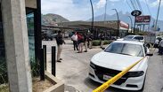Catean lote de autos en Lázaro Cárdenas por presunto fraude en Monterrey