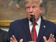 Esta estrategia busca aislar totalmente a Irán mediante sanciones secundarias contra naciones que se vinculen comercialmente.