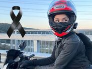 La influencer Ceyda Yakova fue sepultada en el cementerio de Ayazaga tras un servicio en la mezquita Barbaros Hayrettin Pasa.