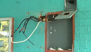 Primaria Benito Juárez inicia ciclo escolar sin luz por robo de cableado en Monterrey