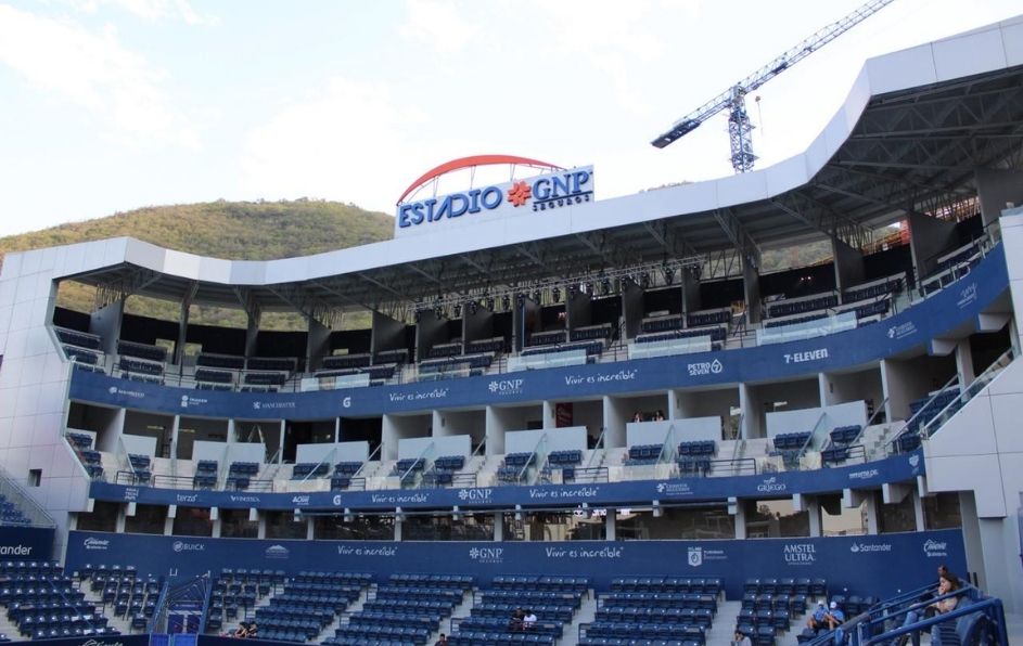 El Estadio GNP Seguros funge como la Cancha Central del certamen, se encuentra al fondo del Club Sonoma.
