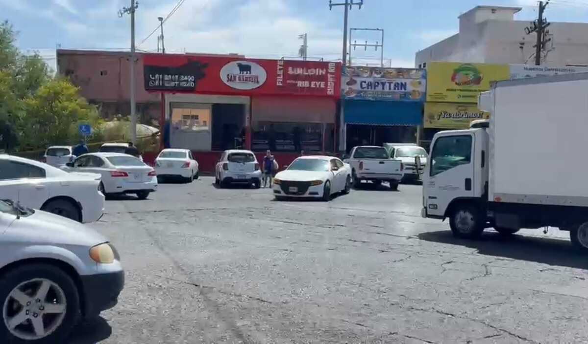 Los hechos ocurrieron en el local 112 del mencionado complejo comercial, en las calles Juan Pablo Gutiérrez y Agustín B. Flores.