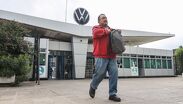 RH de VW México, destaca el diálogo como pieza importante para el acuerdo salarial del 4%, que supera la inflación y asegura paz laboral. / Es Imagen