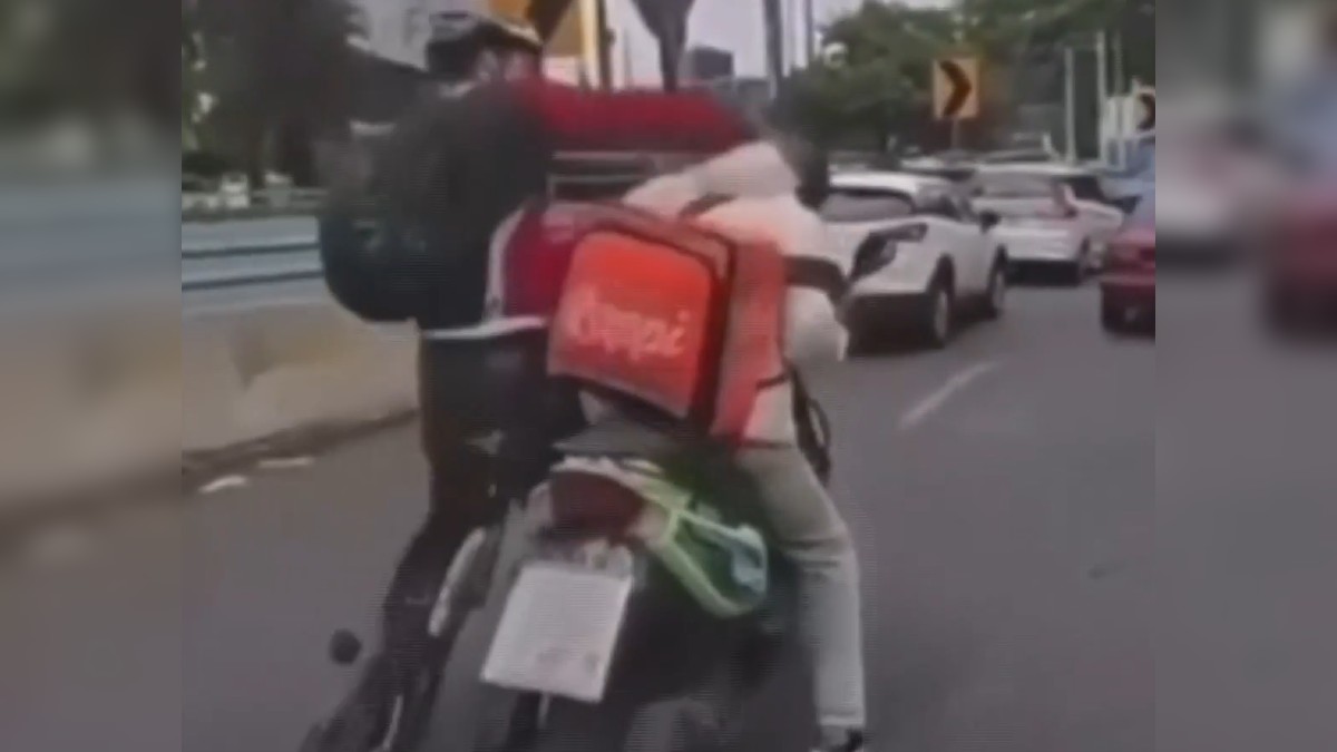 Sujetos protagonizaron pelea callejera en calles de CdMx | Cortesía