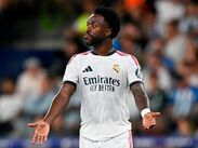 Mourinho reveló haberle pedido a Vinicius mayor control emocional y mesura en sus festejos ante las constantes provocaciones.