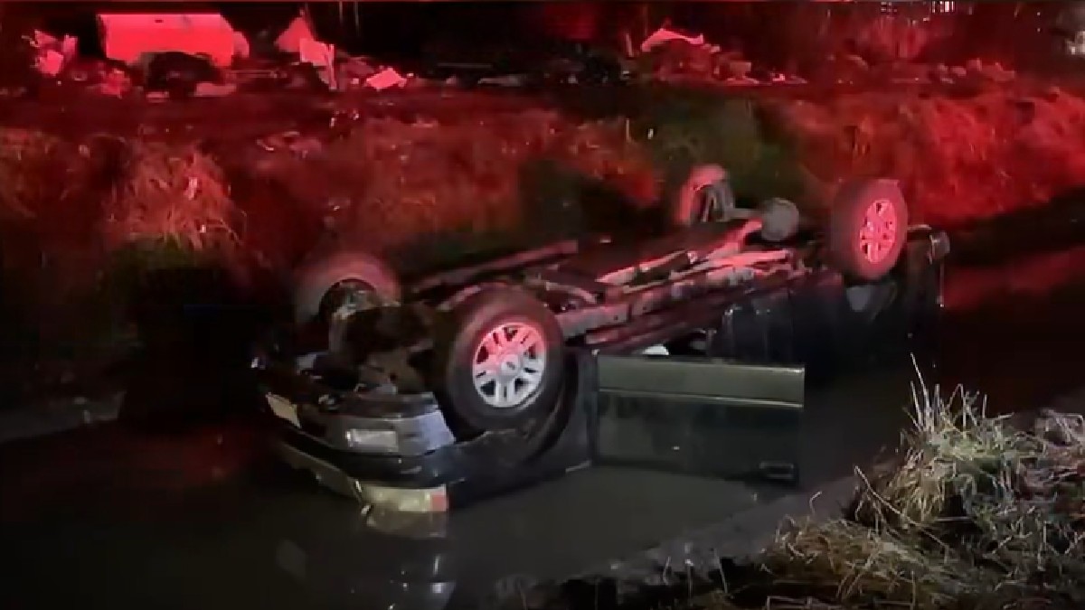 El reporte movilizó a paramédicos y elementos de Tránsito y Policía Vial.