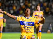 Thembi Kgatlana fue la gran figura del cuadro felino.