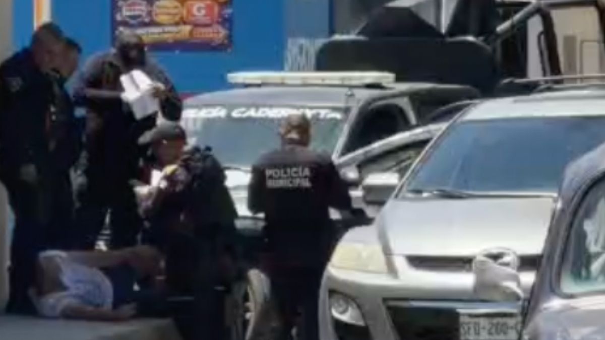 Un conductor fue detenido tras una persecución por calles de Cadereyta.
