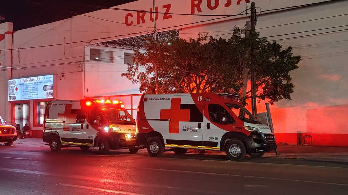 La víctima sufrió una herida de bala con entrada y salida que le provocó una fractura múltiple en el fémur izquierdo.