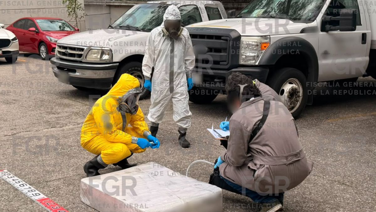FGR asegura cajas con mercurio en paquetería de la Gustavo A. Madero, CdMx. | FGR