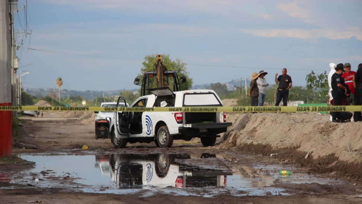 Localizan cuerpo sin vida en un canal de Tlajomulco de Zúñiga; investigan si fue arrastrado por la lluvia. | PCYB Tlajomulco vía Facebook