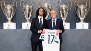 Marc Cucurella salió como campeón del mundo en el Mundial 2026 con España.