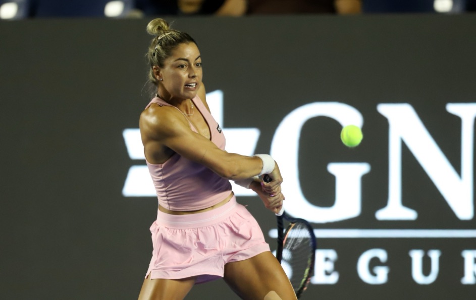 La raqueta número uno de México se adelantó al llevarse el primer set 6-3.