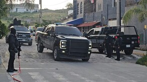En la zona se pudieron ver varios vehículos de alto blindaje de la Secretaría de Seguridad Jalisco