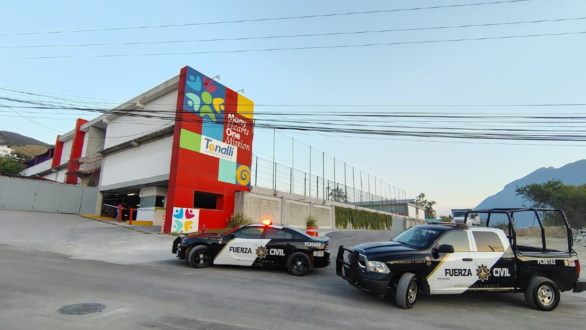 Catean escuela de Monterrey por presunta pornografía infantil. TD Vespertino Monterrey, 25 de agosto 2026