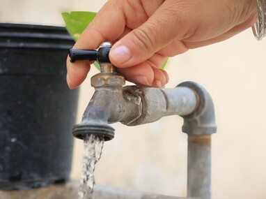 Las colonias afectadas podrían experimentar desde baja presión en el agua hasta la ausencia total del servicio