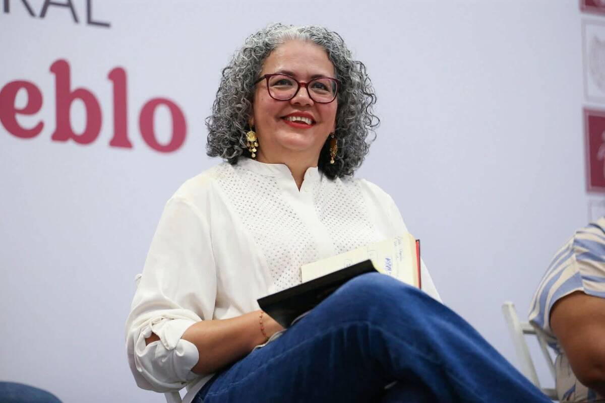Domínguez Nava asume el mando en un contexto social complejo marcado por desafíos institucionales.