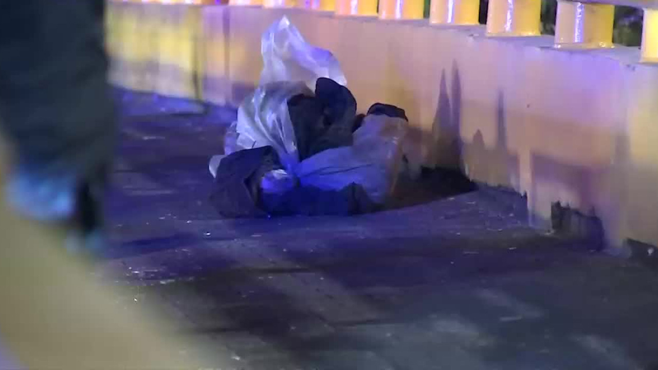 Hombre es detenido tras ser sorprendido arrastrando un cadáver en la Gustavo A. Madero
