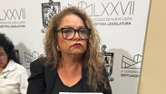Integrantes del Congreso local reciben la iniciativa ciudadana que busca modernizar el seguimiento de juicios.