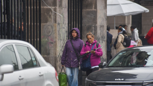 Residentes de la Zona Metropolitana del Valle de México se preparan ante las posibles lluvias. | Agencia Cuartoscuro