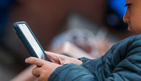SEP analiza regulación de celulares y redes sociales en planteles educativos