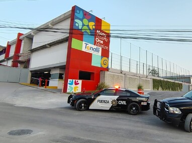 Desde temprana hora del martes, agentes ministeriales y peritos arribaron al lugar