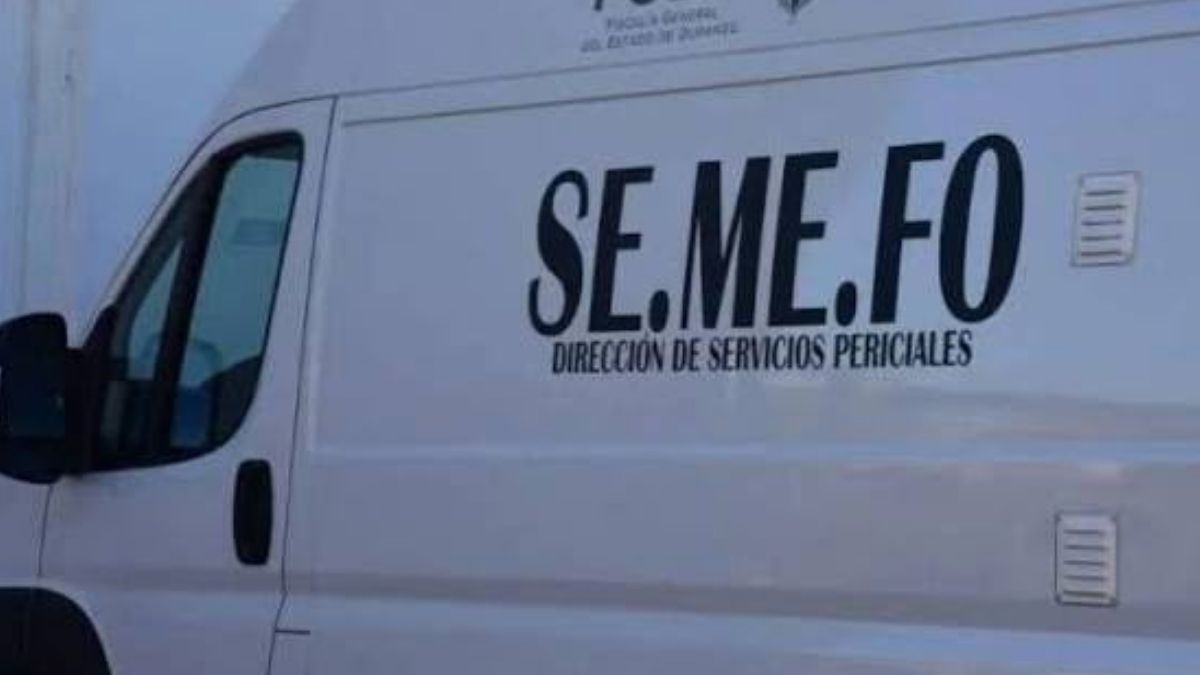 Elementos de seguridad y personal de la Fiscalía General del Estado (FGED) acudieron al lugar para iniciar las diligencias correspondientes.