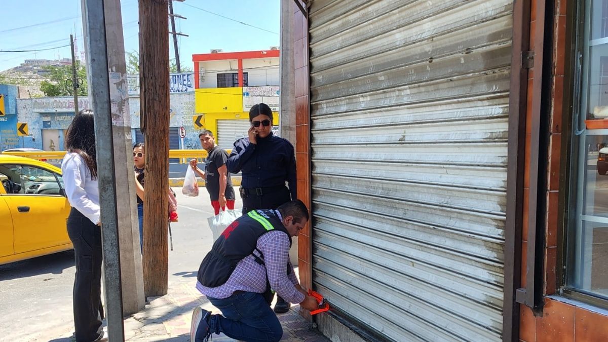 Dos establecimientos de comida fueron clausurados en el sector Alianza de Torreón durante el operativo conjunto "Orden y Limpieza".