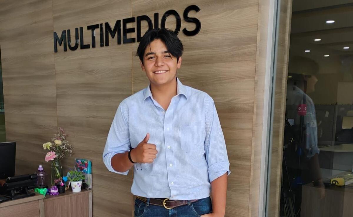 La formación universitaria del joven Alfredo lo impulsará hacia nuevos retos profesionales.