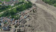 Al menos 62 nepaleses desaparecidos estaban entre cientos de locales que hacían senderismo en el lago Gosaikunda en Rasuwa.