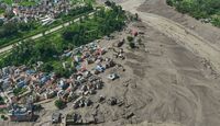 Al menos 62 nepaleses desaparecidos estaban entre cientos de locales que hacían senderismo en el lago Gosaikunda en Rasuwa.