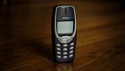 El nuevo Nokia 300 Charge retoma la filosofía de durabilidad, batería de larga duración y funciones esenciales que consagró al Nokia 1100