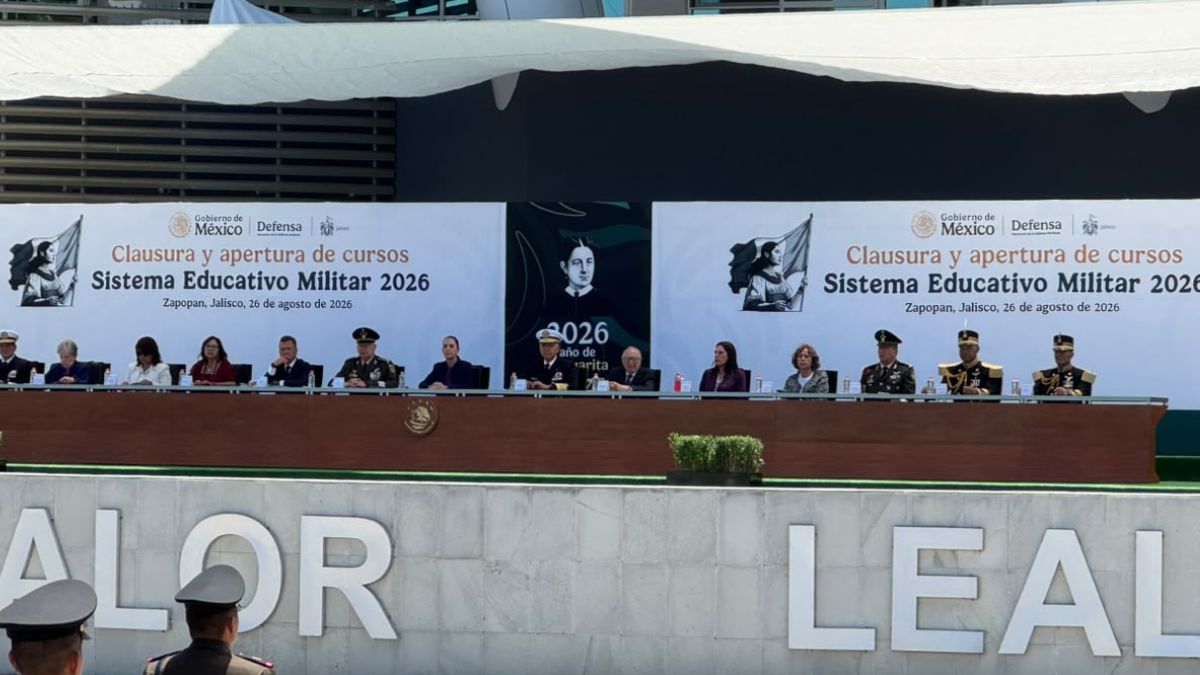 Desde Zapopan, Sheinbaum recuerda a militares que el uniforme representa servicio, no privilegios