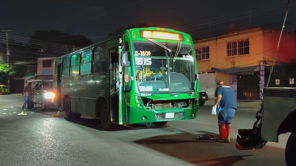 El camión del transporte público fue llevada a un corralón y el chofer quedó a disposición de las autoridades