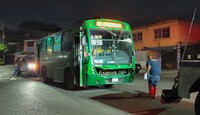 El camión del transporte público fue llevada a un corralón y el chofer quedó a disposición de las autoridades