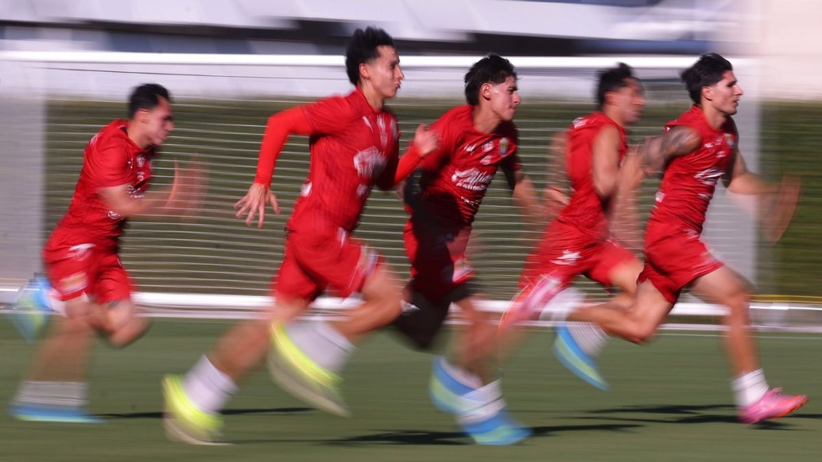 Chivas en busca de mantener un paso perfecto y escalar posiciones en el Apertura 2026 | Cortesía Chivas