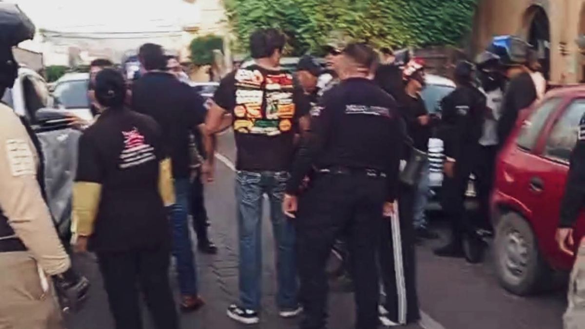 Concentración de repartidores frente a las instalaciones de Seguridad Pública Municipal de Tehuacán | Cortesía