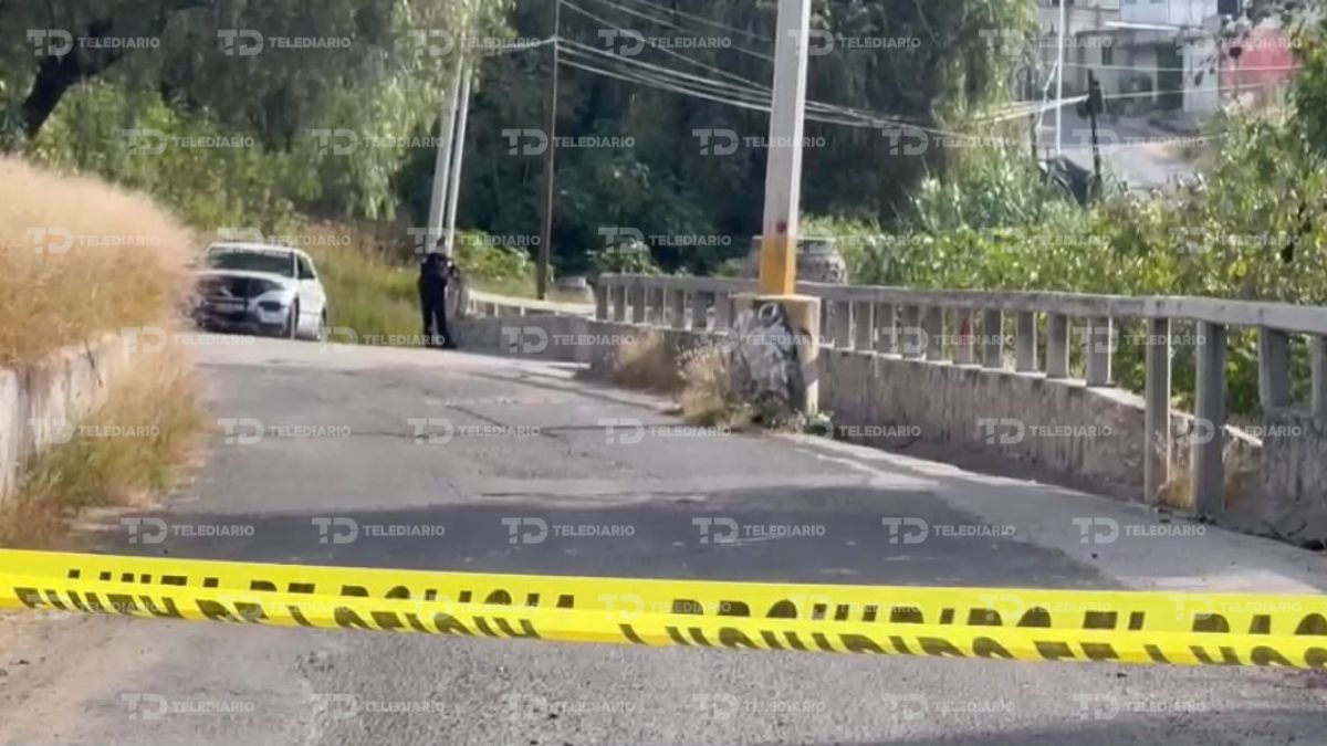 El cuerpo de un hombre fue abandonado con signos de violencia, atado de pies y manos, en San Francisco Totimehuacan.
